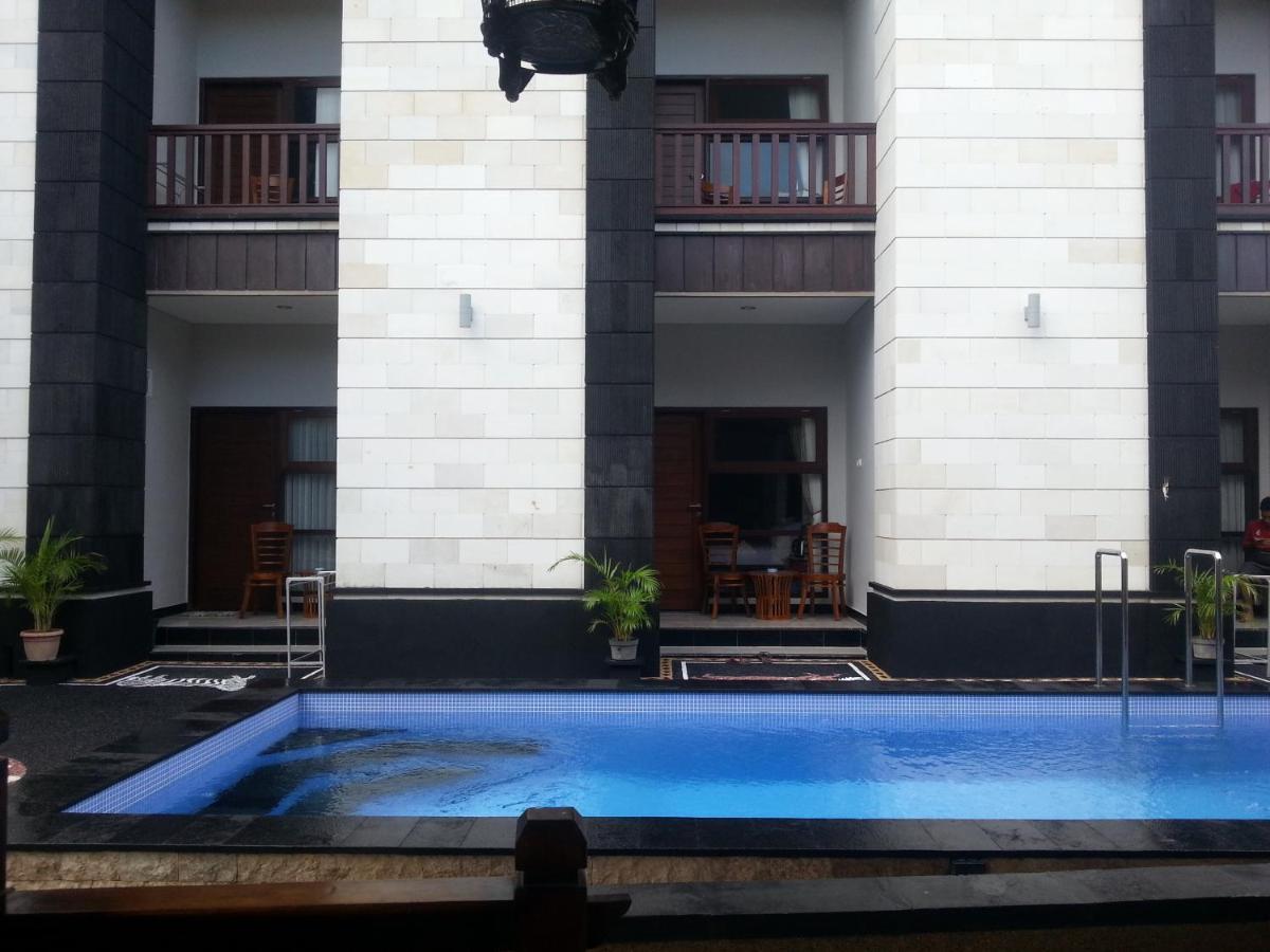 Collection O Bali Near Kedonanan Beach Formerly New Asta Graha Homestay Jimbaran (Bali) Bagian luar foto
