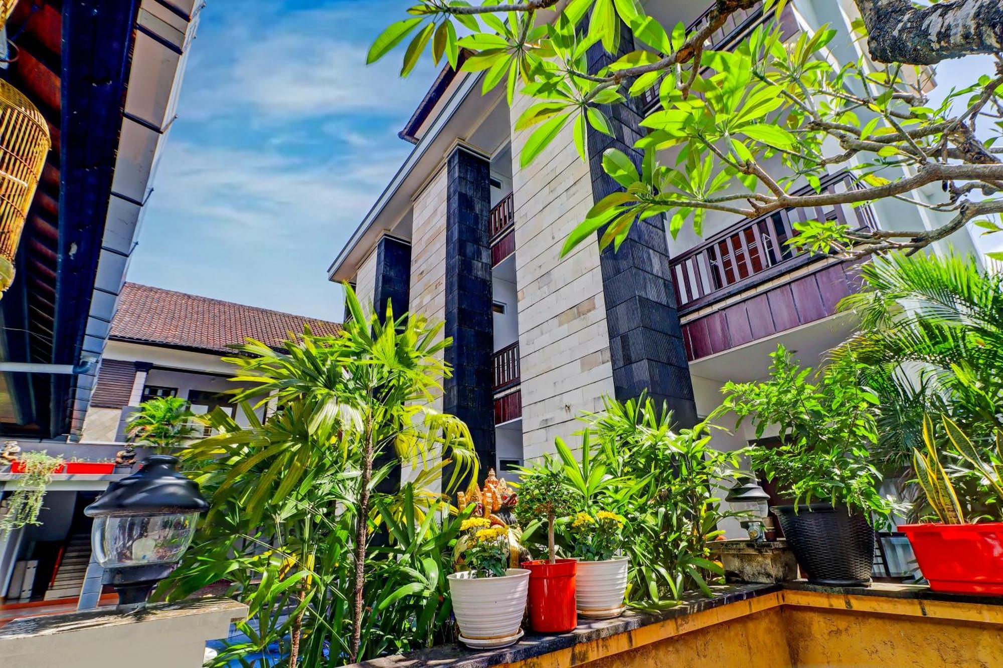 Collection O Bali Near Kedonanan Beach Formerly New Asta Graha Homestay Jimbaran (Bali) Bagian luar foto